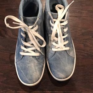Cushion walk light denim blue hi top sneakers